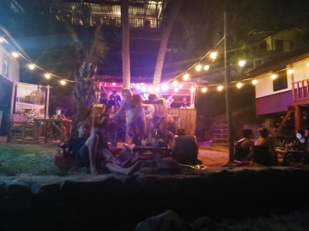 באן תאי Golden Beach Resort Koh Phangan מראה חיצוני תמונה